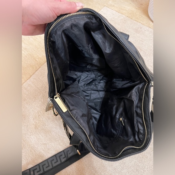 Buttery Soft Versace Bag - Picture 6 of 9